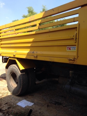 ขายรถ 6ล้อใหญ่พร้อมดั้ม มิตซูบิชิ FN 527S  10สปีดเกียร์ฟุตเลอร์  2เพลา ต่อรองราคาได้