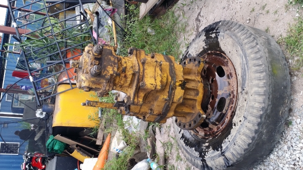 ขายด่วน มอเตอร์สวิง KOMATSU PC200-5