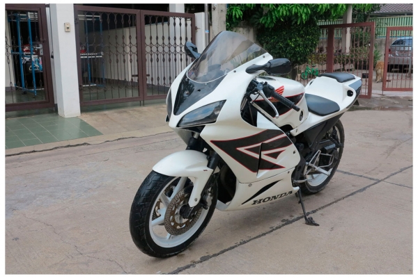 ------------  Honda Vfr 400cc    (ทะเบียนแท้)