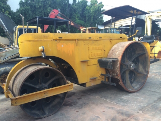 ต้องการขายรถบดSAKAI KD7610 ตรวจเช็คทำสีพร้อมใช้