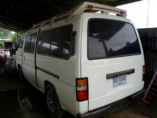 ขายรถตู้ เครื่องดีเชล2.7 พ.ธรรมดา แอร์เย็น สภาพพร้อมใช้งาน เอกสารพร้อมโอน สนใจโทร090-8588220คุณนะ ID:narong498 หรือ www.truck.in.th/498
