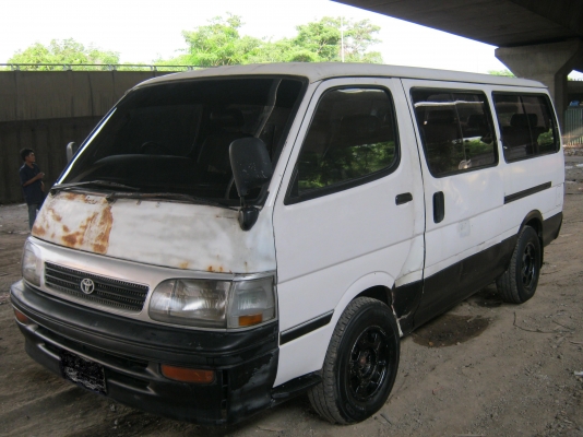 ขายรถตู้โตโยต้า วางเครื่อง1Gติดแก๊ส28000ขับได้
