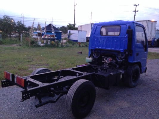 4ล้ออีซูซุNKRทะเบียนไม่ติดเวลา