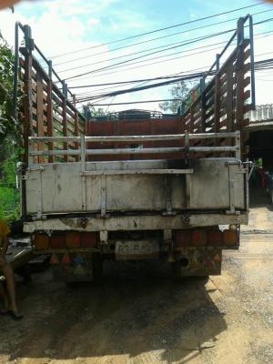 ขายHINO KM310 เครื่องEQ100 เครื่องดี ช่วงล่างดี6น็อต ยาว4.30เมตร สภาพพร้อมใช้งาน เอกสารพร้อมโอน สนใจโทร 090-8588220คุณนะ ID:narong498 หรือ www.truck.in.th/498