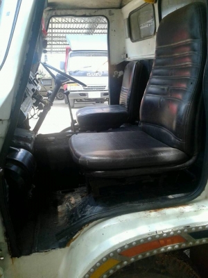 ขายHINO KM310 เครื่องEQ100 เครื่องดี ช่วงล่างดี6น็อต ยาว4.30เมตร สภาพพร้อมใช้งาน เอกสารพร้อมโอน สนใจโทร 090-8588220คุณนะ ID:narong498 หรือ www.truck.in.th/498