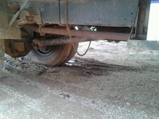 ขายHINO KM310 เครื่องEQ100 เครื่องดี ช่วงล่างดี6น็อต ยาว4.30เมตร สภาพพร้อมใช้งาน เอกสารพร้อมโอน สนใจโทร 090-8588220คุณนะ ID:narong498 หรือ www.truck.in.th/498