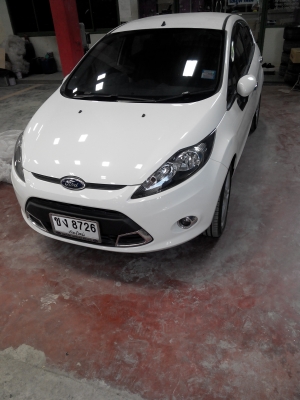 ขายด่วน ford fiesta 1.6 Sport top สุด ใช้น้อยมาก รีบใช้เงิน