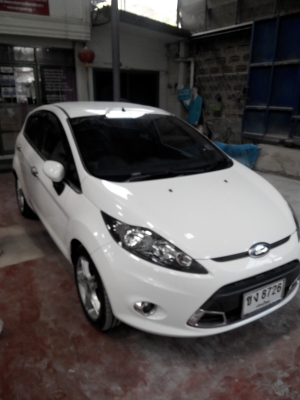 ขายด่วน ford fiesta 1.6 Sport top สุด ใช้น้อยมาก รีบใช้เงิน