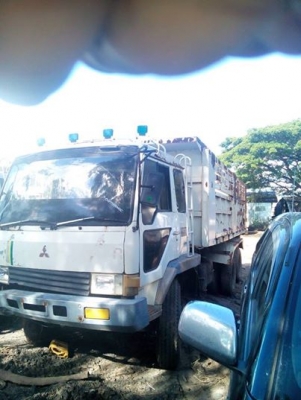 ขาย MITSUBISHI FN527M-A เครื่อง 6D16 พ.เพาเวอร์ เบรกทิฟฟี่ 2เพลา195แรง เครื่องดี แคชซีสวย สภาพพร้อมใช้งาน เอกสารพร้อมโอน สนใจโทร 090-8588220คุณนะ ID:narong498 หรือ www.truck.in.th/498