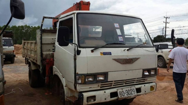 ขายรถดั้มKM777 ติดเครน2.5ตัน เครื่องดี แคชซีสวย สภาพพร้อมใช้งาน เอกสารพร้อมโอน สนใจโทร 090-8588220คุณนะ ID:narong498 หรือ www.truck.in.th/498