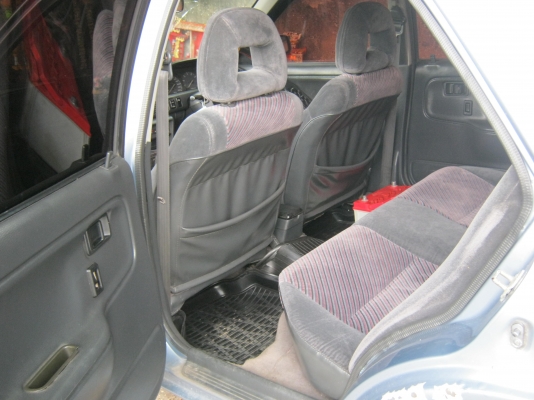 ขายมาสด้า323ปี94เกียร์ออโต33000รถบ้าน