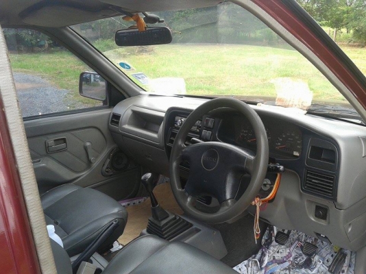 ขายอีซูซุดาก้อนอายปี2000เครื่อง2.5เทอร์โบเพาเวอร์โรงงานแท้ขับดีรถไม่มีชนหนักแอร์เย็นเครื่องดีคันซี ขายอีซูซุดาก้อนอายปี2000เครื่อง2.5เทอร์โบเพาเวอร์โรงงานแท้ขับดีรถไม่มีชนหนักแอร์เย็นเครื่องดีคันซี