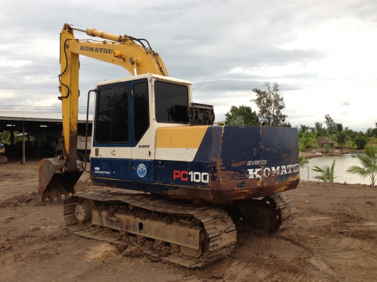 ขาย KOMATSU PC 100-5 บูมอาร์มพิเศษเทียบเท่า PC120 (เก่าญี่ปุ่นปีกว่า) สภาพสวยมากเดิมๆ ต่อรองเจ้าของโดยตรง 081-4283210