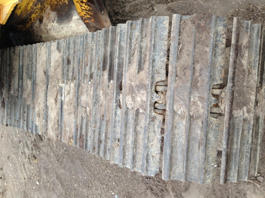 ขาย KOMATSU PC 100-5 บูมอาร์มพิเศษเทียบเท่า PC120 (เก่าญี่ปุ่นปีกว่า) สภาพสวยมากเดิมๆ ต่อรองเจ้าของโดยตรง 081-4283210