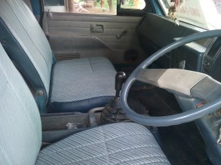 ขาย 6 ล้อ อิซูซุ NPR 59LU5M เครื่อง 115 แรงหลังเอฟปี 36 ขาย 6 ล้อ อิซูซุ NPR 59LU5M เครื่อง 115 แรงหลังเอฟปี 36