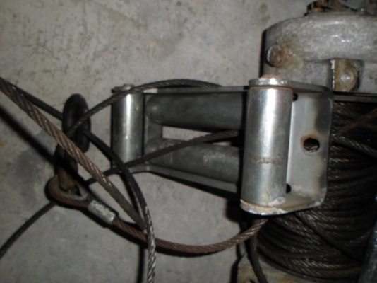 วิ้นหัวโหนก 12v โวล์  รีโหมด รีเลย์ครบ  โรลเลอขาวๆๆ สลิงไม่เคยใช้งาน   เพิ่งเปิดตู้ japan มาครับ