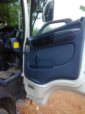 6ล้อตู้เย้น 175 แรงปี*553HINO ซีรี่500 ใช้น้อยแค่5หมื่นกว่ากิโล..รถสวยมากๆ 6ล้อตู้เย้น 175 แรงปี*553HINO ซีรี่500 ใช้น้อยแค่5หมื่นกว่ากิโล..รถสวยมากๆ