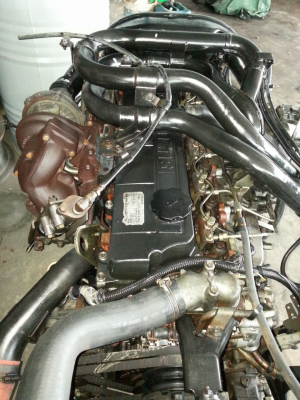 เครื่อง 6he turbo  260 แรง  ปั้มใหญ่ หม้อน้ำอินเตอร์ครบ  เทอร์โบแท้