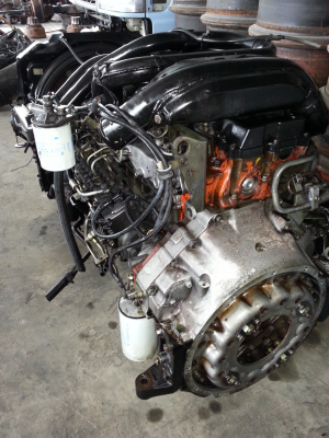 เครื่อง 6he turbo  260 แรง  ปั้มใหญ่ หม้อน้ำอินเตอร์ครบ  เทอร์โบแท้