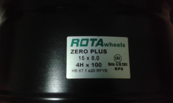 ขายล้อแม็กใหม่เป็นล้อโชว์ 1 ล้อครับ rota zero plus 15"x8" et20 4 รู 100 สีดำหน้าเงา ขายทั้งชุด 8,700 บาทพร้อมใส่ถ่วงครับ สนใจติดต่อเล็กคลองสามครับ 081-3747940 ขายล้อแม็กใหม่เป็นล้อโชว์ 1 ล้อครับ rota zero plus 15"x8" et20 4 รู 100 สีดำหน้าเงา ขายทั้งชุด 8,700 บาทพร้อมใส่ถ่วงครับ สนใจติดต่อเล็กคลองสามครับ 081-3747940