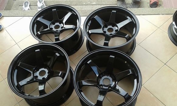 ขายล้อแม็กใหม่เคยเป็นล้อโชว์ 1 ล้อครับ te37tt 18" หน้า 9" et30 หลัง 10" et25 5 รู 114.3 สีดำเงา ขายทั้งชุด 13,900 บาท พร้อมยางใหม่ triangle ผลิตปี 14 หน้า 235/40r18 หลัง 265/35r18 ล้อ+ยางใหม่ 23,400 บาทครับ สนใจติดต่อเล็กคลองสามครับ 081-374