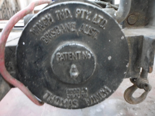 Thomas 3 Winch  ใส่แลนด ซีรี่พอดีเลยครับ  From Australia  12v  หายาก