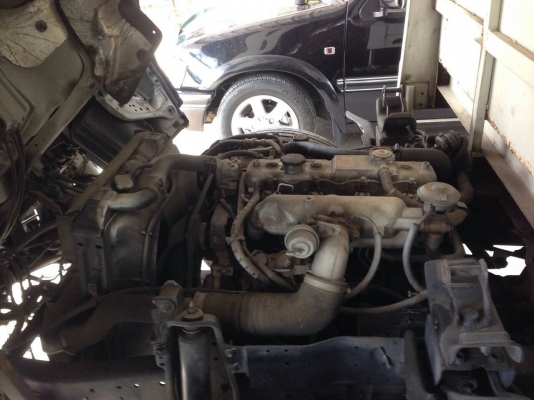 ขายรถบรรทุก 6 ล้อรั้ว ISUZU NKR 100 แรงม้าปี 2550 กระบะยาว 3.10 เมตร ราคา 450000