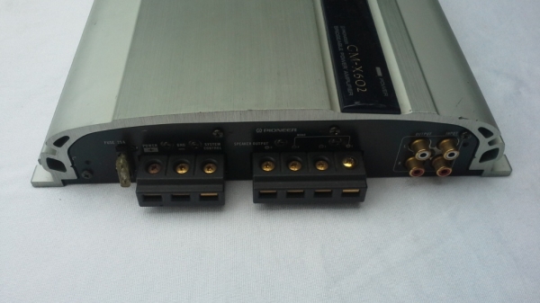 แอมป์ Pioneer Carozzeria รุ่น GM-X602 (100W x 2ch) แอมป์ Pioneer Carozzeria รุ่น GM-X602 (100W x 2ch)