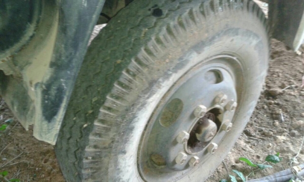 รถอีซูซุ 6 ล้อดั้ม FTR 165 แรงม้า. สนใจติดต่อ 081 - 6079515 รถอีซูซุ 6 ล้อดั้ม FTR 165 แรงม้า. สนใจติดต่อ 081 - 6079515