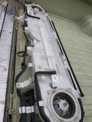 ตู้แอร์หลังคอมมิวเตอร สภาพ90เปอรเซนต์ รังผ้งใสๆ สาย ปลั๊กครบ..แปลงใส่ตู้ได้ทุกรุ่น 1500 ไม่รวมส่ง