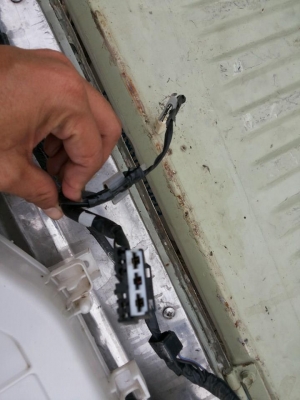 ตู้แอร์หลังคอมมิวเตอร สภาพ90เปอรเซนต์ รังผ้งใสๆ สาย ปลั๊กครบ..แปลงใส่ตู้ได้ทุกรุ่น 1500 ไม่รวมส่ง