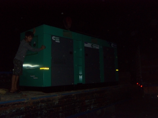 เครื่องปั่นไฟ350kva.cummins USA.รับประกัน12เดือน(พร้อมอะไหล่ครบ) เครื่องปั่นไฟ350kva.cummins USA.รับประกัน12เดือน(พร้อมอะไหล่ครบ)