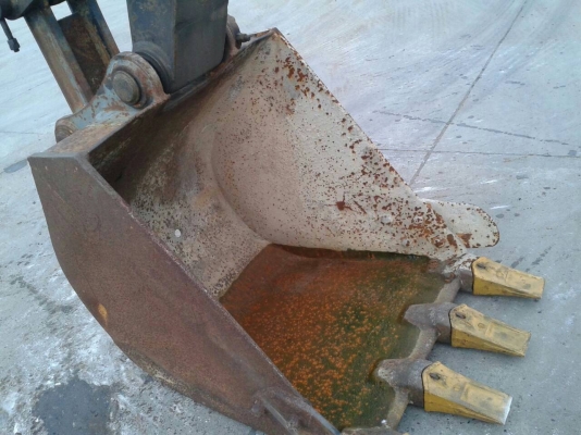 ขายด่วนครับ KOMATSU 120 รุ่น 3 สภาพพร้อมใช้งานครับ รถสวยมากๆเลยครับ