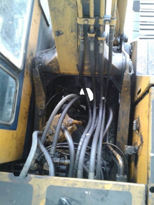 ขายด่วนครับ KOMATSU 120 รุ่น 3 สภาพพร้อมใช้งานครับ รถสวยมากๆเลยครับ