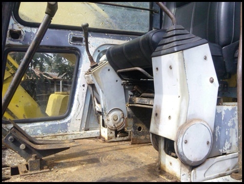 ขายด่วน แมคโคร SK200 ขายด่วน แมคโคร SK200