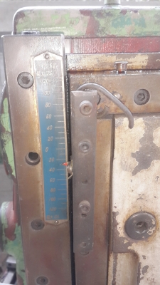 กระทุ้งลิ่ม