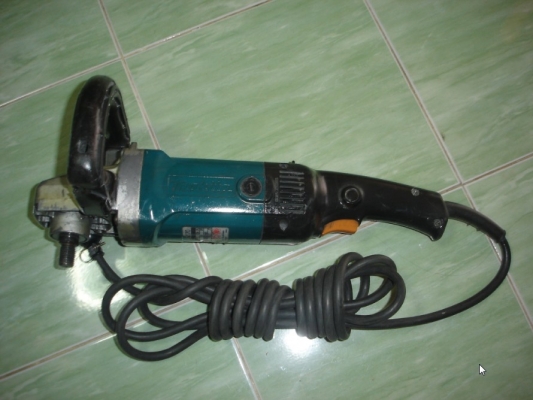 ขายเครื่องขัดสีไฟฟ้า มากีต้า Makita รุ่น 9227C
