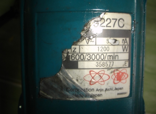 ขายเครื่องขัดสีไฟฟ้า มากีต้า Makita รุ่น 9227C