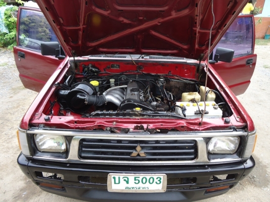 กระบะ  L 200    ปี 95  เครื่อง ดี คัส ซี สวย สนใจติดต่อ  089 5389447  และ 084 9028075