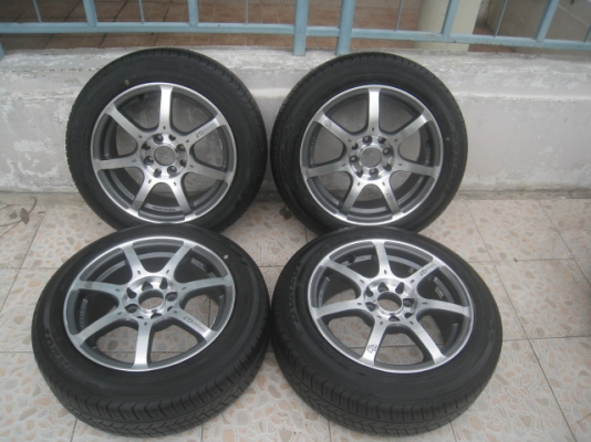 ขายล้อแม็ก g7 15"x6.5" et38 4 รู 100/114.3 ทำสีใหม่ สีเทากันหน้าเงา พร้อมยางถอดป้ายแดง dunlop sp31 175/60r15 ยางผลิตสัปดาห์ที่ 8 ปี 13 ตุ่มและสีที่หน้ายางมีทุกเส้นครับ ขายทั้งชุด 9,900 บาทครับ march, mirage, attrage, brio, amaze, aveo, mazda2, f