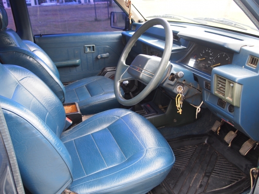 ขายรถกระบะ MITSUBISHI L200 โฉม AEROBODY สภาพดี พร้อมใช้งาน