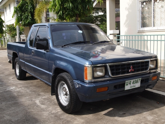 ขายรถกระบะ MITSUBISHI L200 โฉม AEROBODY สภาพดี พร้อมใช้งาน