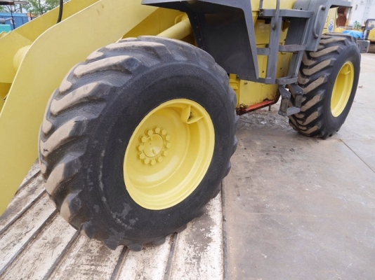 รถตัก Komatsu WA 100-3 นำเข้าจากญี่ปุ่นแท้ 1000\% สวยมาก รถ 2,000 ชั่วโมง ขายถูก 090-986-2521