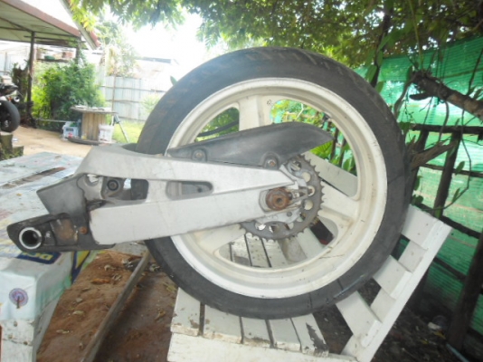 ขายสวิงอาร์มCBR400ปี89+ฝาสูบCBR400ปี89