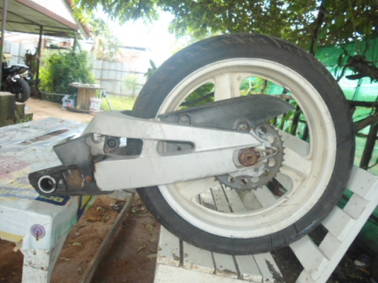 ขายสวิงอาร์มCBR400ปี89+ฝาสูบCBR400ปี89