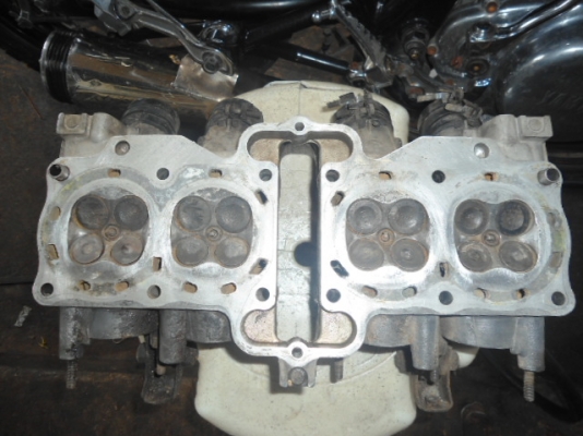 ขายสวิงอาร์มCBR400ปี89+ฝาสูบCBR400ปี89