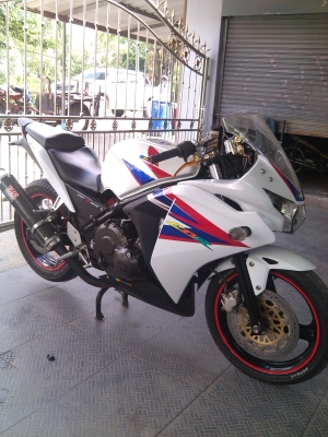 ขายcb1 400 มีทะเบียนขาดต่อ 54000 เครื่องดี 100\%