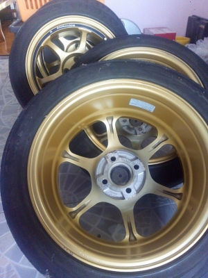 ขายยางล้อรถKUMHO ecsta SPTพร้อมแม็กซ์ Rg-D ทอง Advan 16นิ้ว / แม็กรถญี่ปุ่น