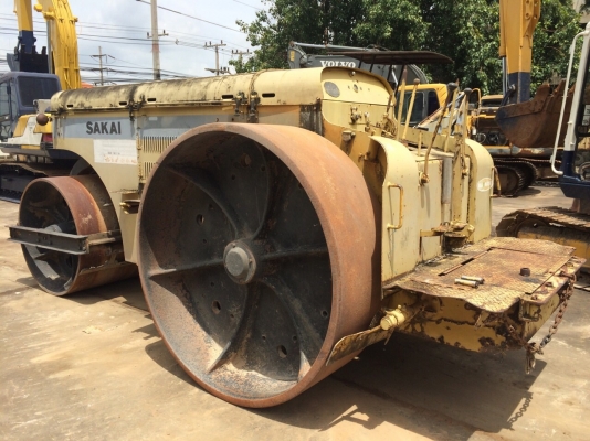 ต้องการขายรถบดสามล้อเหล็กSAKAI KD10 ตรวจเช็คสภาพพร้อมใช้