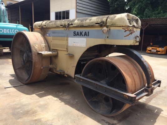 ต้องการขายรถบดสามล้อเหล็กSAKAI KD10 ตรวจเช็คสภาพพร้อมใช้